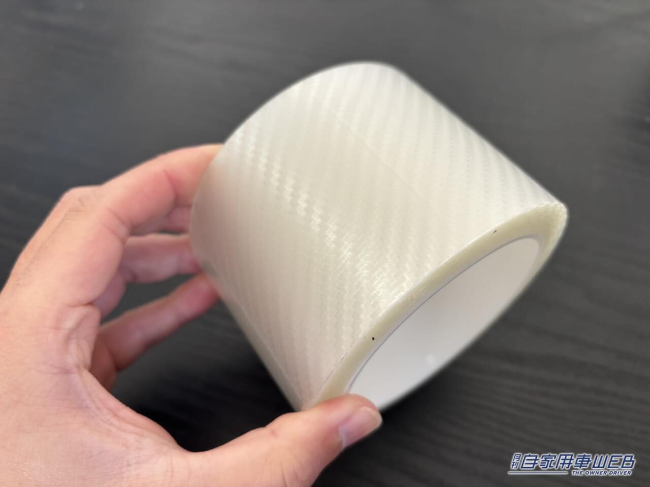 |「ソコ踏まないで!」「は?ココって踏むためにあるんでしょ…」でもクルマにキズがつく…。そんなモヤモヤを解消するための最高の方法