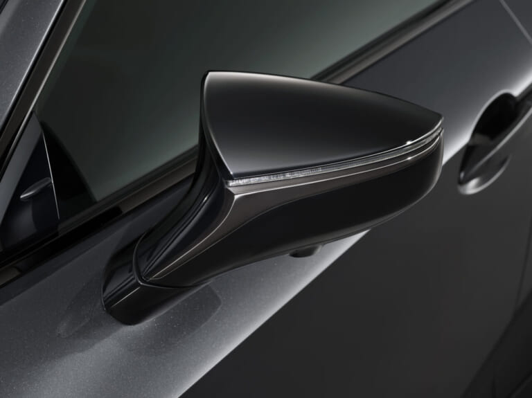 レクサスIS300 F SPORT Mode Black Ⅳ｜「人気グレード再び!」レクサスISを漆黒に染め上げた特別仕様車「ModeBlack Ⅳ」発売