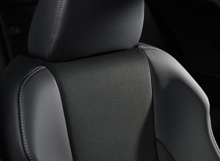 レクサスIS300 F SPORT Mode Black Ⅳ｜「人気グレード再び!」レクサスISを漆黒に染め上げた特別仕様車「ModeBlack Ⅳ」発売