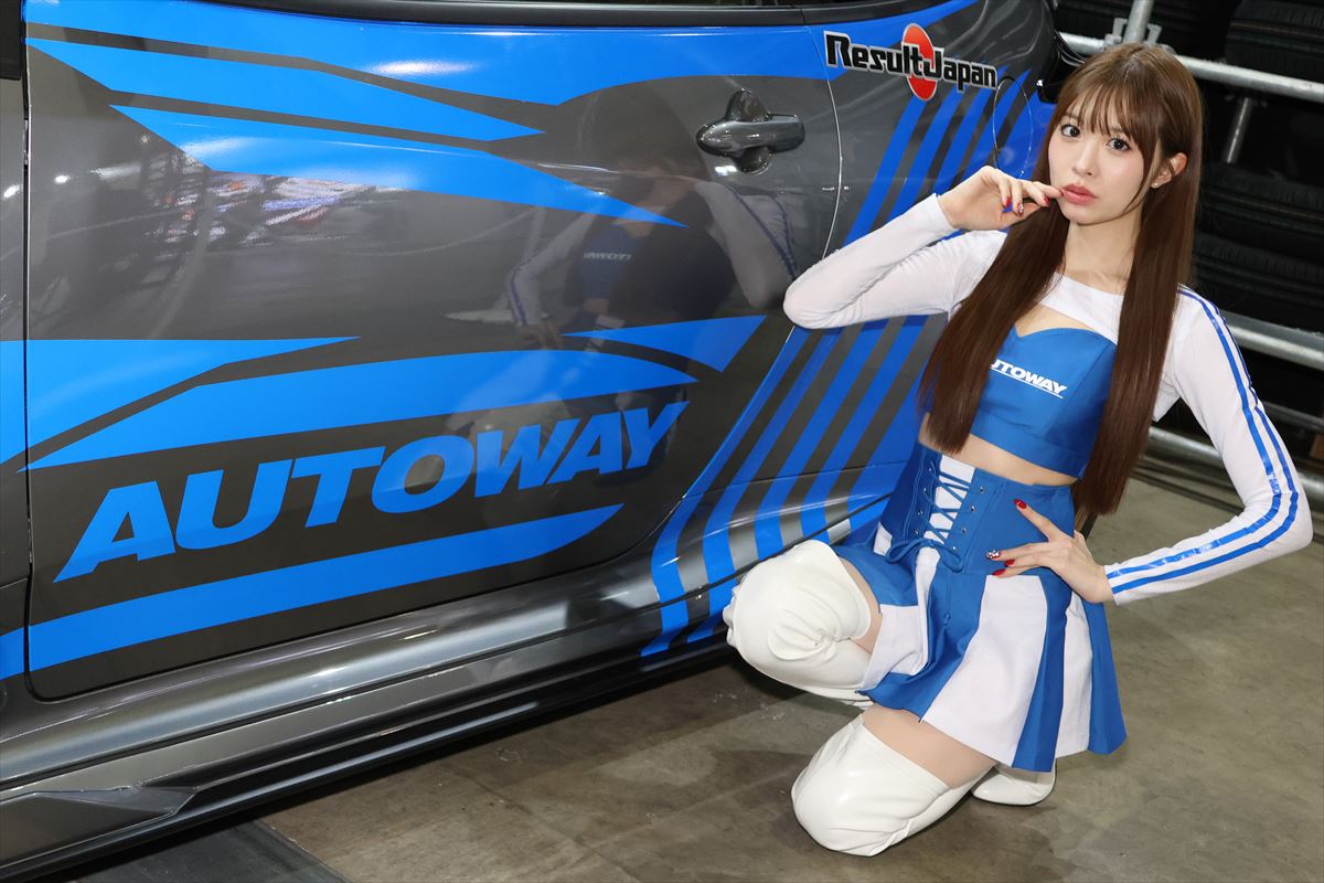 AUTOWAYブース 松田蘭さん