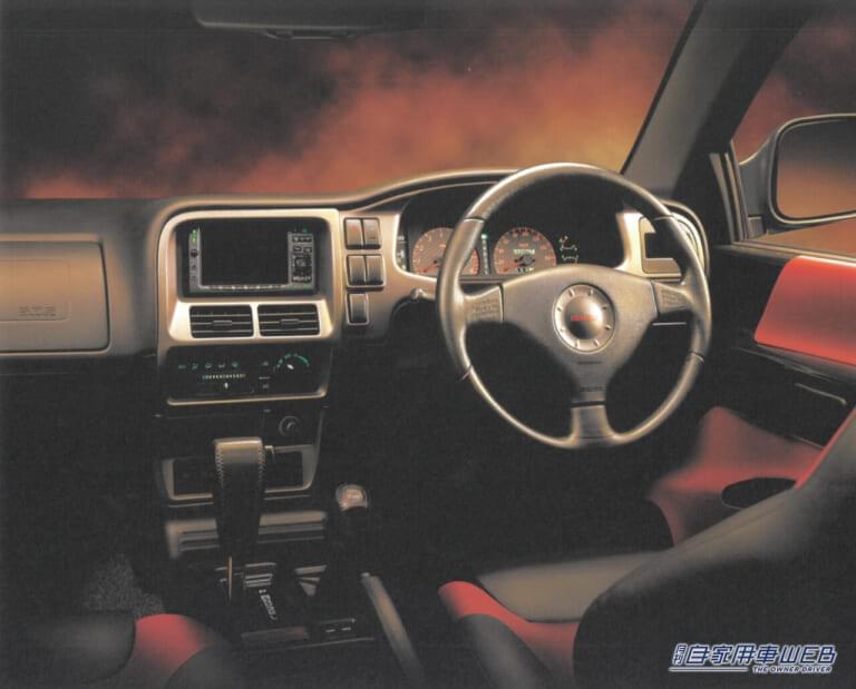 1999 いすゞ ビークロス 175リミテッドエディション|コクピット|「時代がこのクルマに追いつけなかった⁉︎」独創の造形美を放つ最強のスペシャリティ4WD