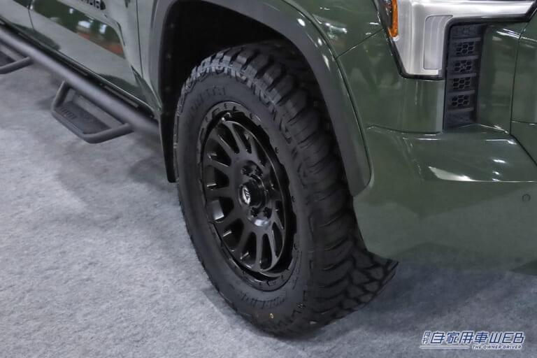ホイール:DELTA FORCE OVAL FF タイヤ:MONSTA TYRES MUD WARRIOR|「コレがトヨタ車…?」「めっちゃカッコいいじゃん」イカついデザインが最高!「ランクルよりも目立つこと間違いなし」の車両を紹介