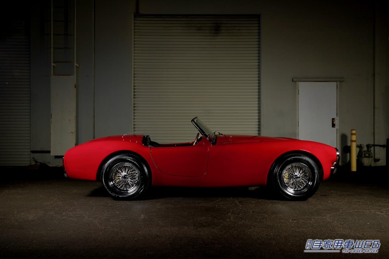 |2リッターで4500万円オーバー?! いろいろと驚愕すぎる「ACコブラGT」最新モデル。その価値を分析してみた