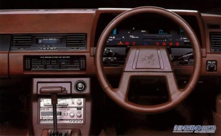 トヨタ 初代ソアラのインパネ|「金持ちおじに大人気だった」狙いは大成功。豪華で女性ウケも良好。バブル時代に一世を風靡したトヨタのスペシャリティクーペ