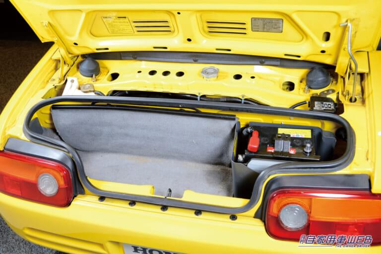 ホンダ ビート|実用性を無視して⁉︎軽自動車の限界に挑戦!「走る楽しさ」を極限まで追求したミッドシップ・オープンスポーツ