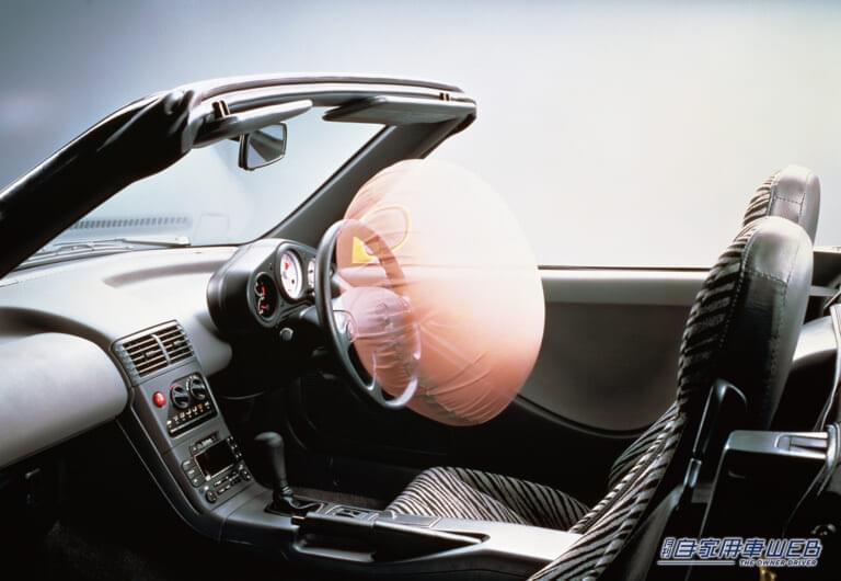 ホンダ ビート|実用性を無視して⁉︎軽自動車の限界に挑戦!「走る楽しさ」を極限まで追求したミッドシップ・オープンスポーツ