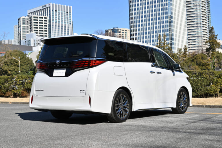 TOYOTA ALPHARD EXCLUSIVE LOUNGE PHEV 6人乗り(2025年1月モデル)