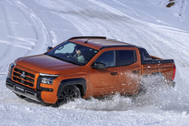 とにかく曲がってくれる! 三菱トライトン「雪道はまさに大好物」ガチ勢すら唸らせる走破力を再確認