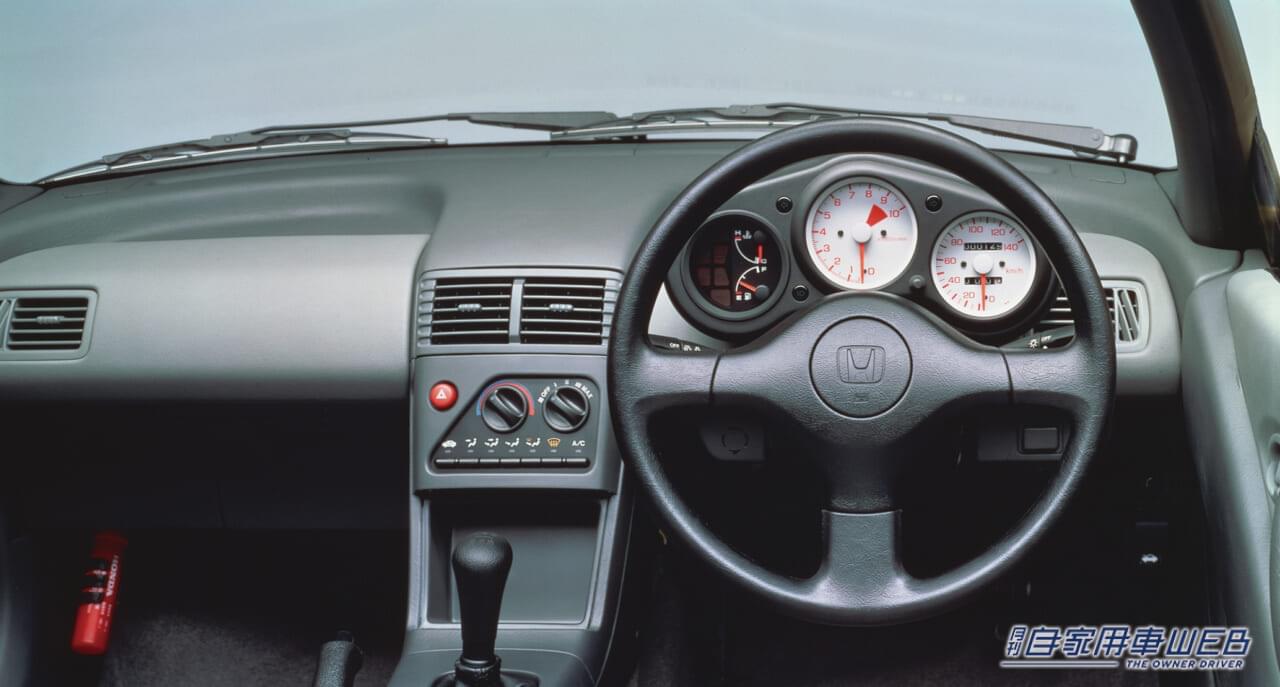 ホンダ ビート｜実用性を無視して⁉︎軽自動車の限界に挑戦！「走る楽しさ」を極限まで追求したミッドシップ・オープンスポーツ