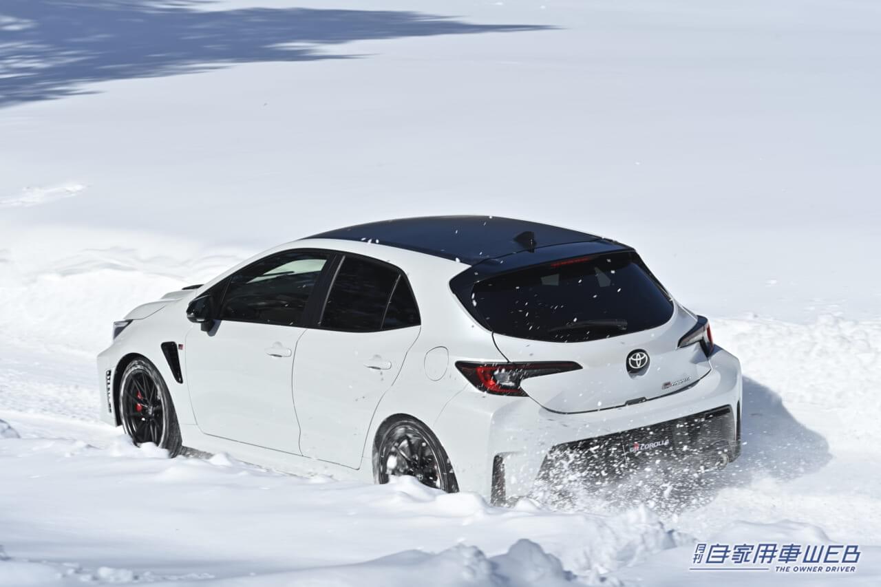 トヨタGRカローラ|雪上ドライブで強く実感! 最新GRカローラ試乗【ハンドリングの小気味よさが大幅アップ】