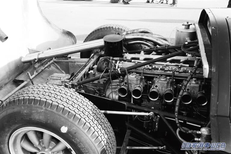 直列6気筒ギヤトレーンDOHC 1996㏄のGR8型エンジン|「宿敵ポルシェ」「惨敗の雪辱を果たす…」国産初の本格レーシングカーはテスト中に横転するもとんでもない記録を樹立。決勝レースではついに念願を…