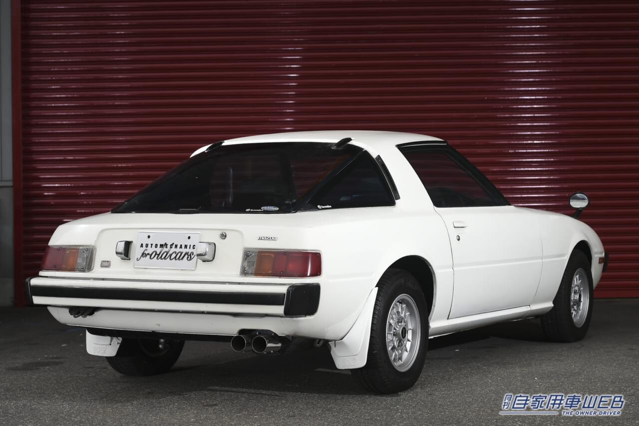 マツダ RX-7|「ロータリーエンジンのための専用設計」リアルスポーツとして世界を魅了し欧米で大ヒット。一方で「プアマンズ・ポルシェ」という不名誉なあだ名で呼ばれることも…。