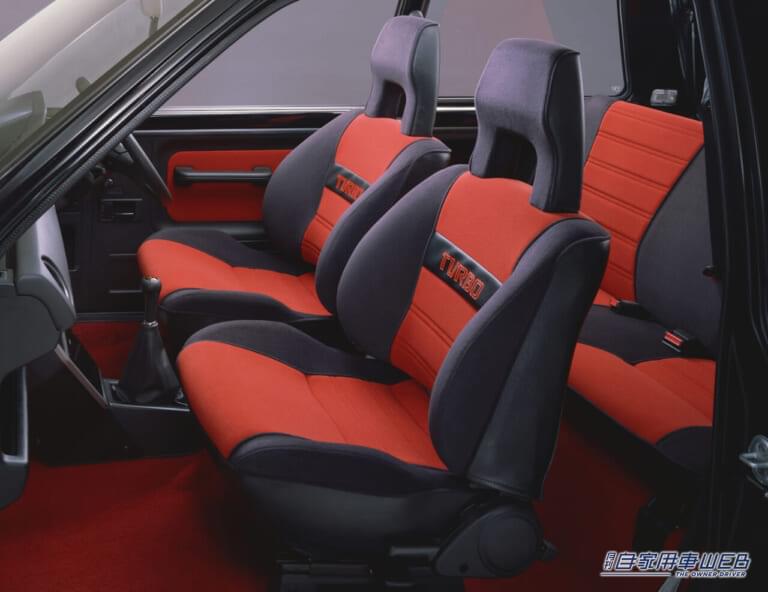 ホンダ シティターボ(1982年式)の車内|「平均年齢27歳」停滞期にあえぐホンダから生まれた常識外れのクルマ。難色を示す上層部を説得した若き開発陣が放った大ヒット作。