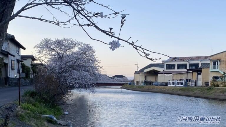釣り場。|「えっ ちいさっ!」「グッドなサイズ感」持っていると幸せになれる。アウトドアショップでみつけた便利グッズを紹介。