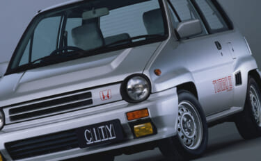 「平均年齢27歳」停滞期にあえぐホンダから生まれた常識外れのクルマ。難色を示す上層部を説得した若き開発陣が放った大ヒット作。