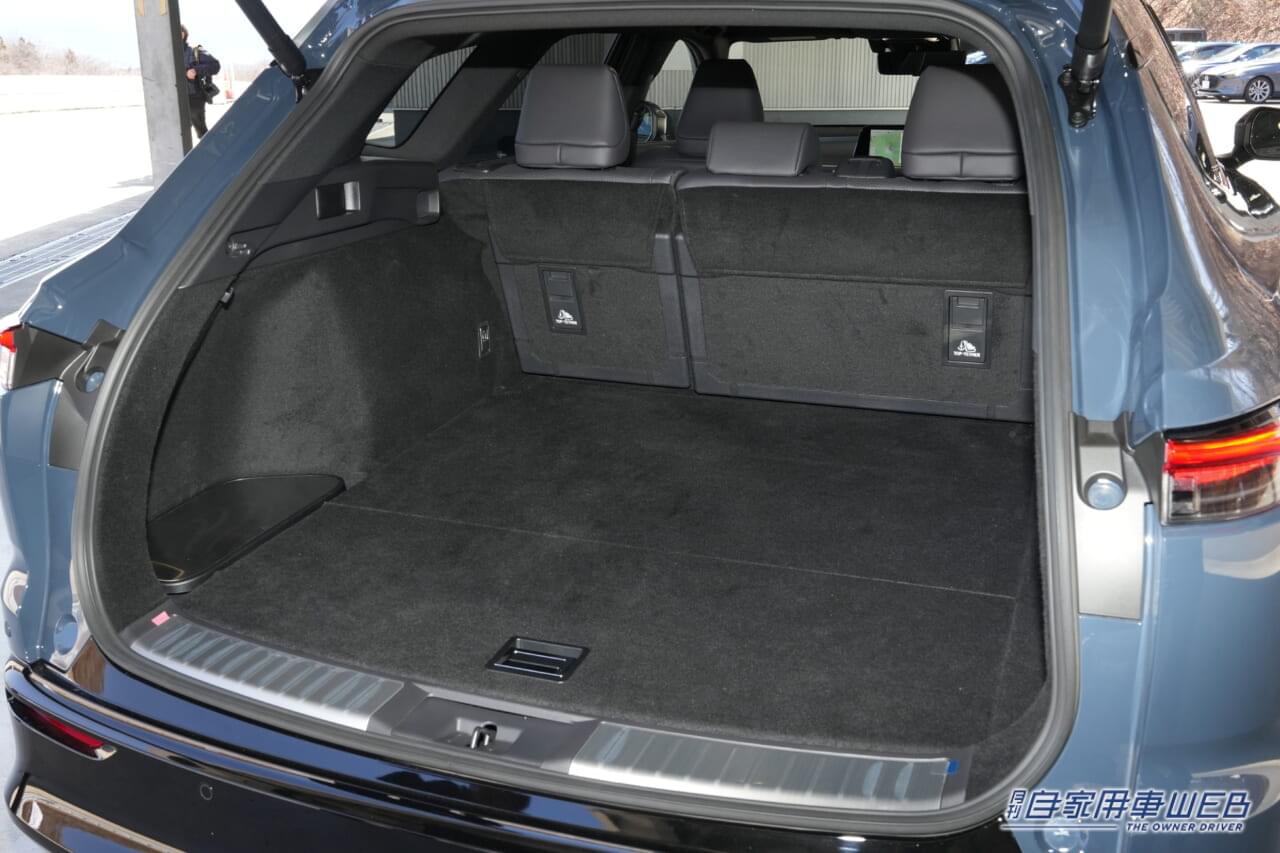 |「佳き時代がよみがえる!これぞ王道のクラウンの走り」トヨタ・クラウンエステート 公道試乗