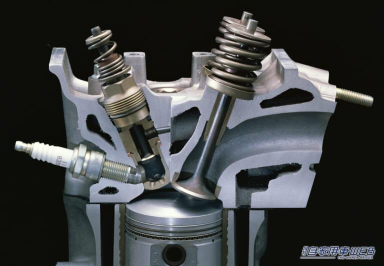 ホンダ シティのエンジン|「平均年齢27歳」停滞期にあえぐホンダから生まれた常識外れのクルマ。難色を示す上層部を説得した若き開発陣が放った大ヒット作。