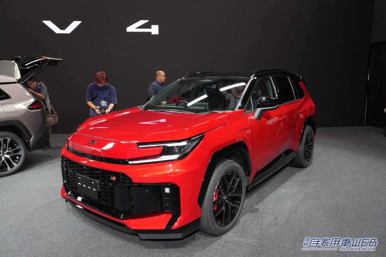 |トヨタ、新型RAV4を世界初公開:注目のGRスポーツを含む、3つのスタイルモデルを披露【日本導入は2025年度内を予定】