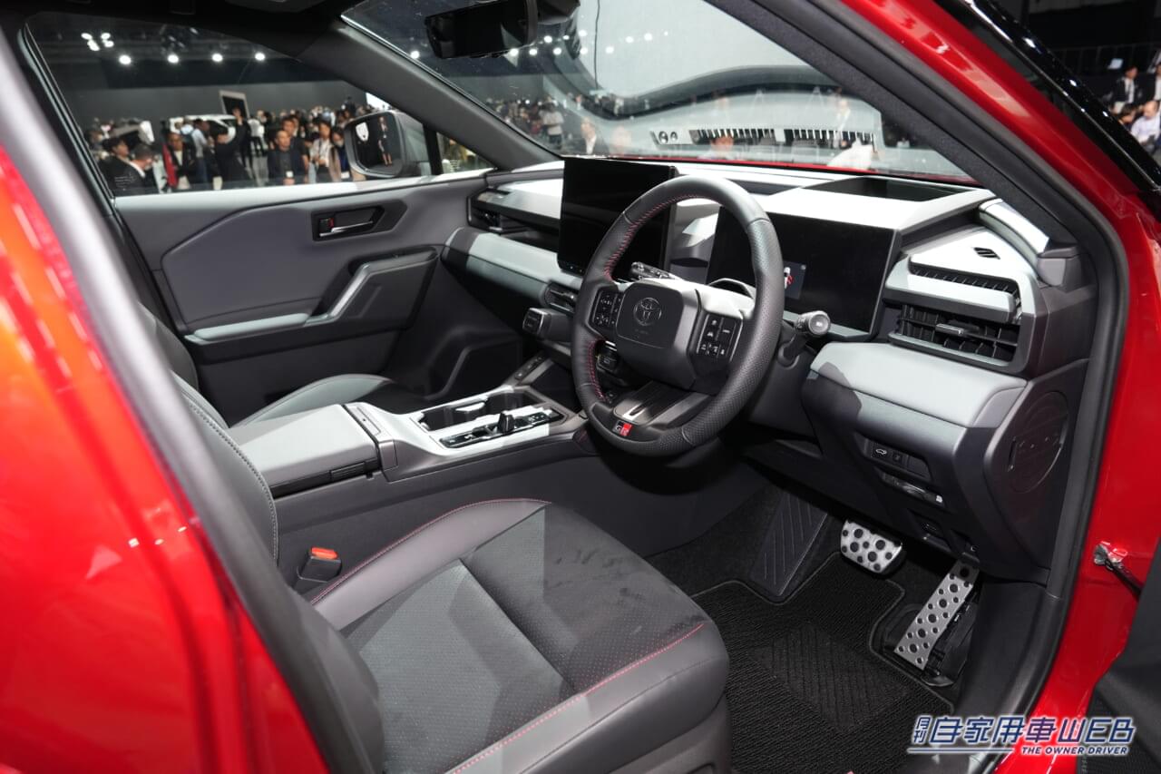 |トヨタ、新型RAV4を世界初公開:注目のGRスポーツを含む、3つのスタイルモデルを披露【日本導入は2025年度内を予定】