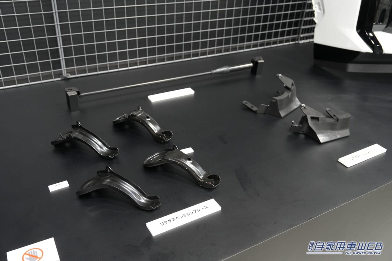 |ミドルSUV選びの大本命「新型RAV4」その注目ポイントをズバリ!【装備機能の目玉は?国内仕様はどうなる?気になる価格は?】