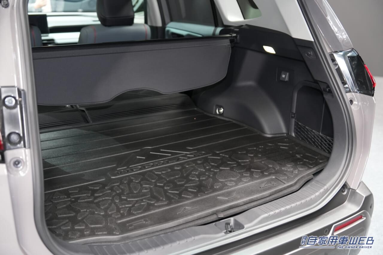 |トヨタ、新型RAV4を世界初公開:注目のGRスポーツを含む、3つのスタイルモデルを披露【日本導入は2025年度内を予定】