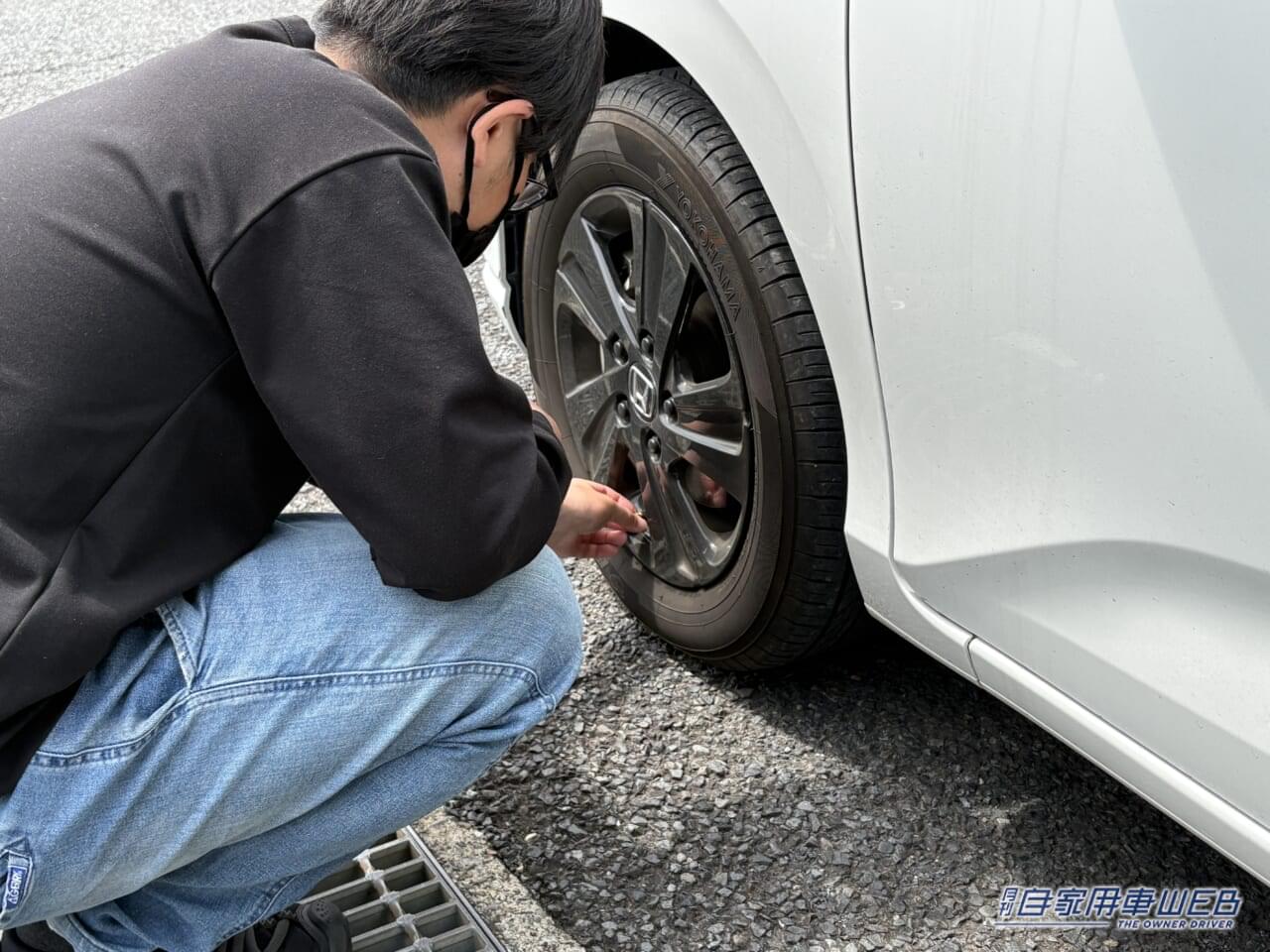 ｜「めっちゃ便利じゃん」「愛車に装着するだけ」少しの変化も数値化。クルマの状態を常に把握したい人にはオススメ、簡単な取り付けで安全を支える。