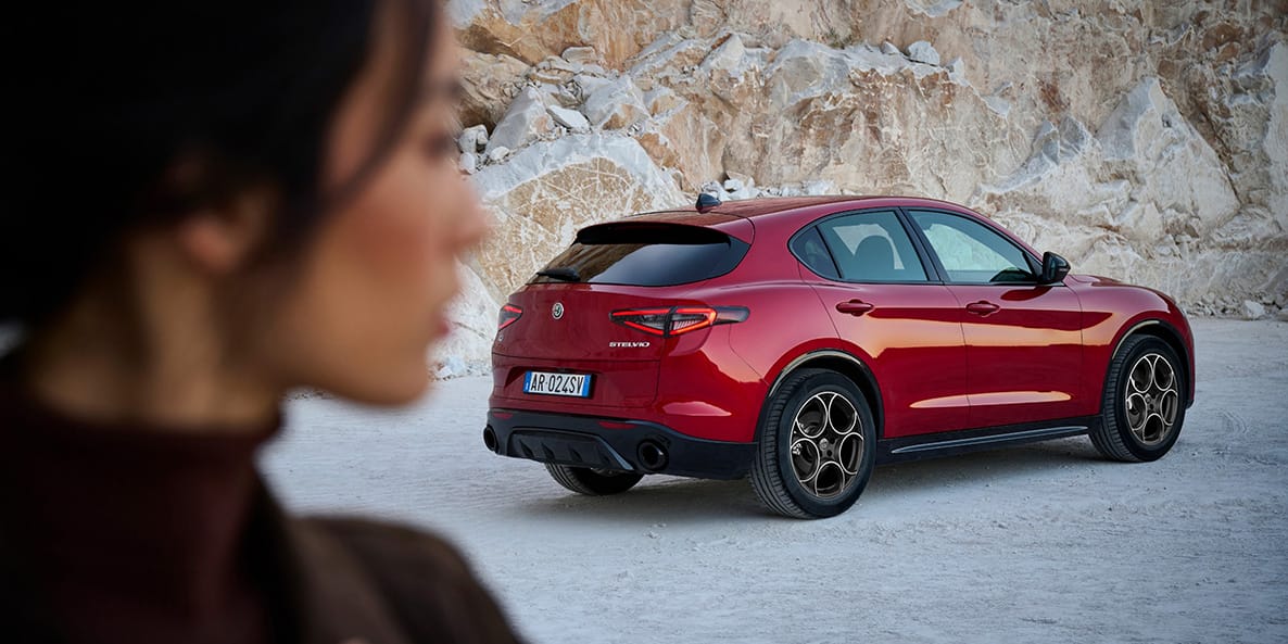 ｜アルファロメオのSUV「ステルヴィオ」に、新ベーシックグレード「スプリント」を追加【リーズナブルな価格を実現した戦略モデルが登場】
