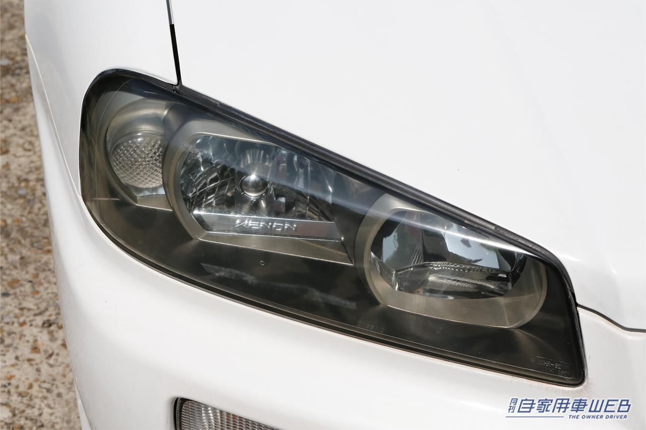 |「意外とカンタン」「愛車の印象が一気に変わる」古ぼけて見えるくすみが劇的にクリアに!実践してわかったキレイに仕上げるための重要なコツ