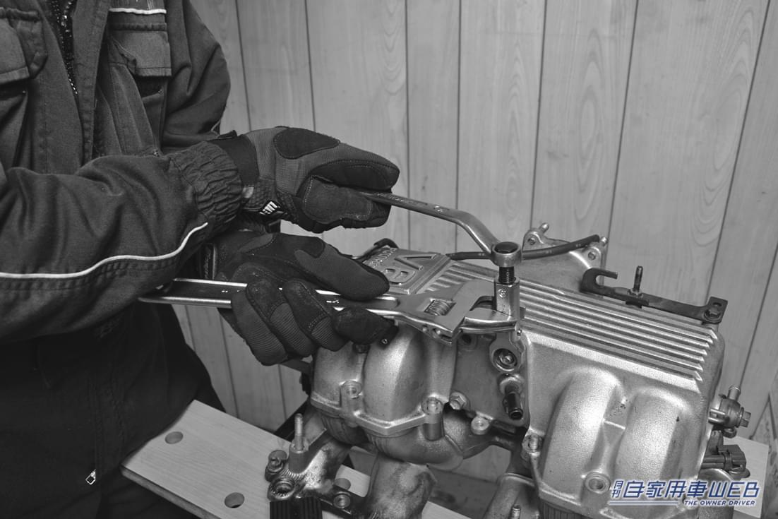 |「そんな方法があったのか…」角をナメたナットの外し方。固着してしまった場合でも外せる、どうにもならない状況を解決する最終手段を解説