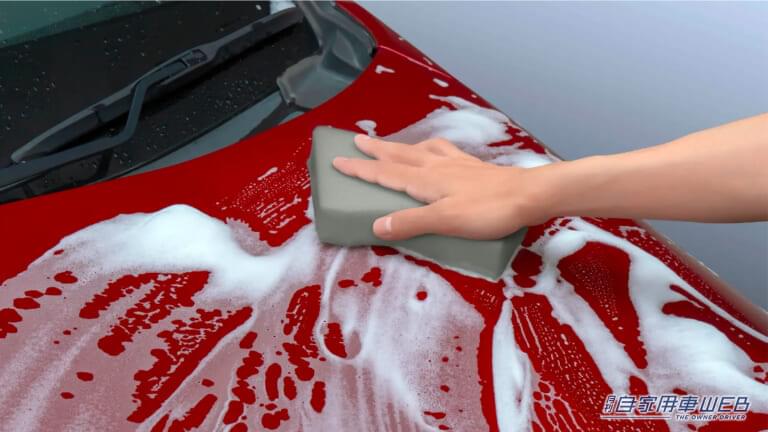 シャンプー洗車にも水洗い洗車にも対応。|クルマの「洗いにくい隙間」実は簡単に洗えます。「魔法のスポンジ」で、フロントグリルやドアバイザーがスッキリお掃除!