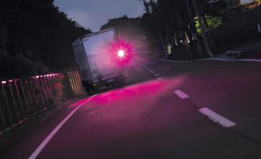 「これ絶対欲しい」定番の緊急対応グッズ「パープルセーバー」に、ハイスペックモデルが登場!【強力LEDで視認性がさらにアップ】