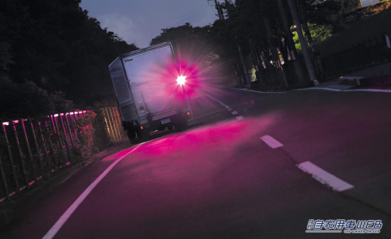 |「これ絶対欲しい」定番の緊急対応グッズ「パープルセーバー」に、ハイスペックモデルが登場!【強力LEDで視認性がさらにアップ】