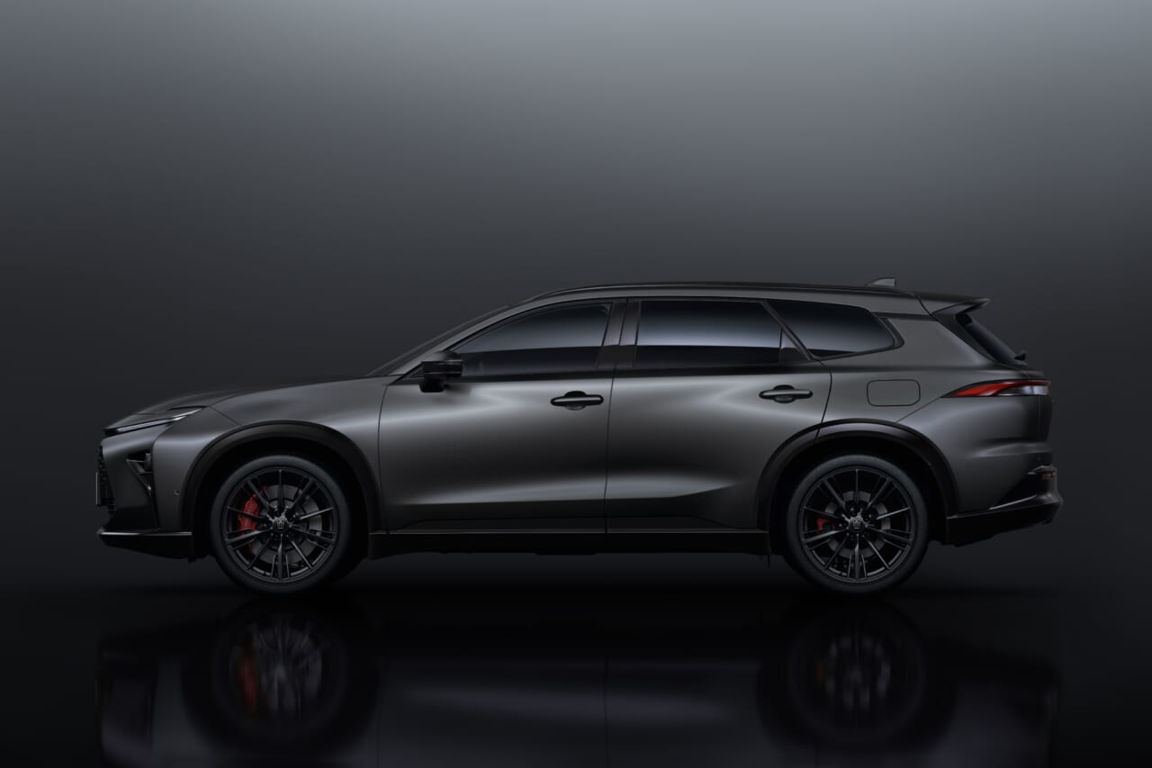 クラウンエステートにTHE CROWN専売モデル「ESTATE RS “ THE LIMITED-MATTE METAL”」を設定【マットブラック☓専用コートで、長持ちブラックボディを実現】
