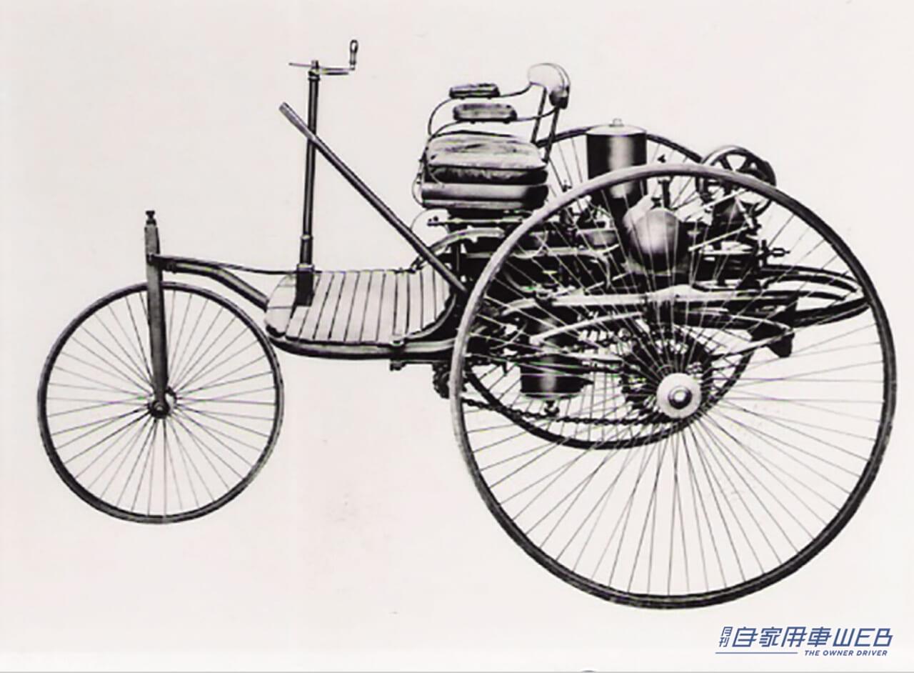 1886年に製造されたベンツ|「革新的な方式」「FF車の元祖」イギリス生まれの超有名な名車が、今の自動車の礎となった。小さなボディにエンジン横置きレイアウトの発明。