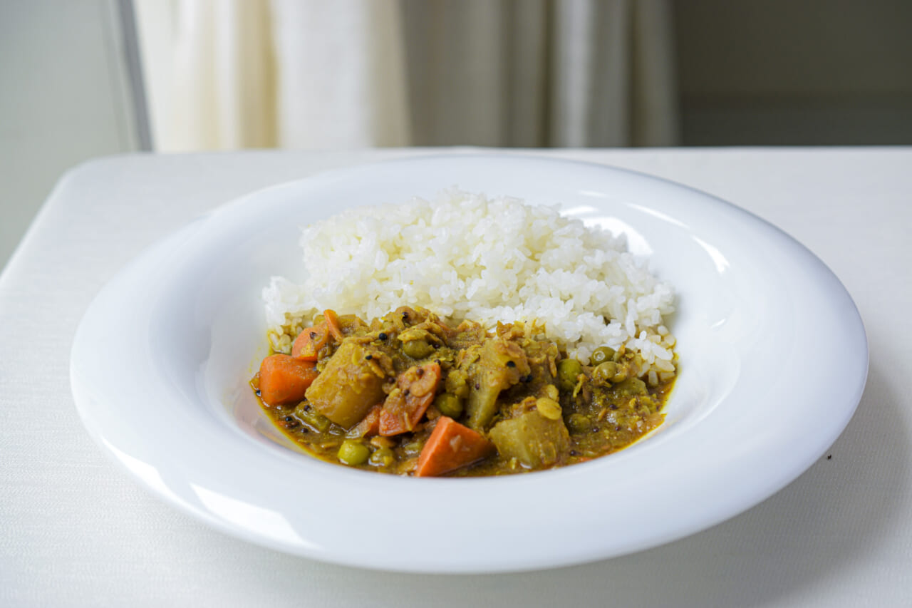 ｜スズキの本格インドカレー！「母親の味」レトルト4タイプが販売開始