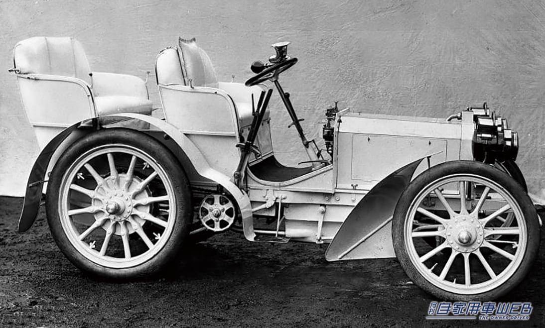 1900年代の初頭のメルセデス・ベンツ|「革新的な方式」「FF車の元祖」イギリス生まれの超有名な名車が、今の自動車の礎となった。小さなボディにエンジン横置きレイアウトの発明。
