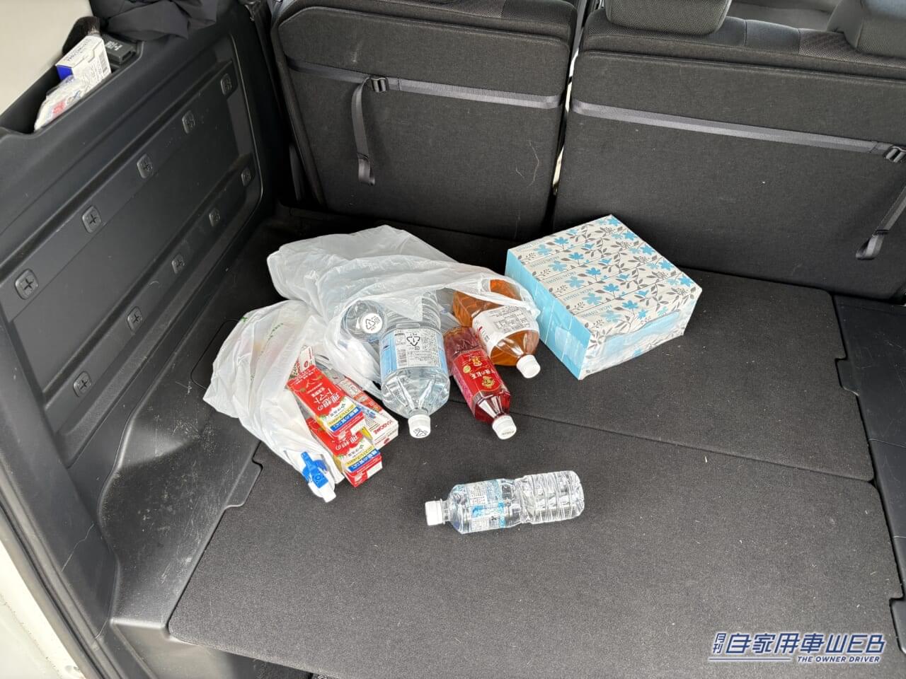 ホンダ フリード ラゲッジルーム|「ああもう最悪…」運転中の困ったトラブルを一発解決。危険な事故も未然に防げる、便利なアイテムを購入。使用感をレポート