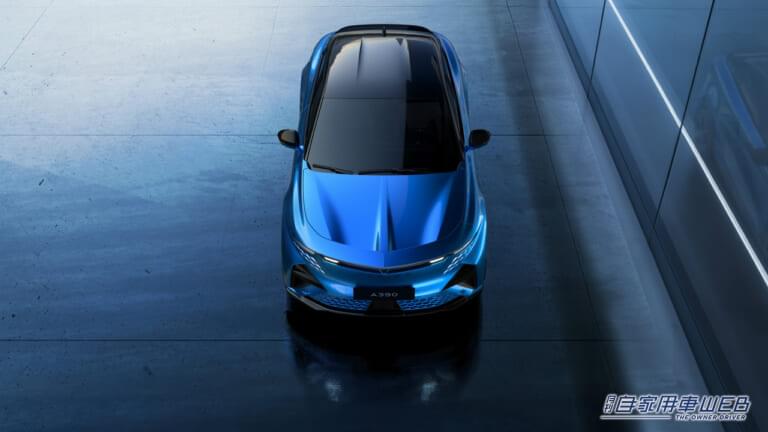 アルピーヌ A390 GTS|「スーツを着たレーシングカー」って何ぞや? 名車アルピーヌ A110の魂を宿す「A390」、驚異のトルクベクタリングで走りの未来を拓く