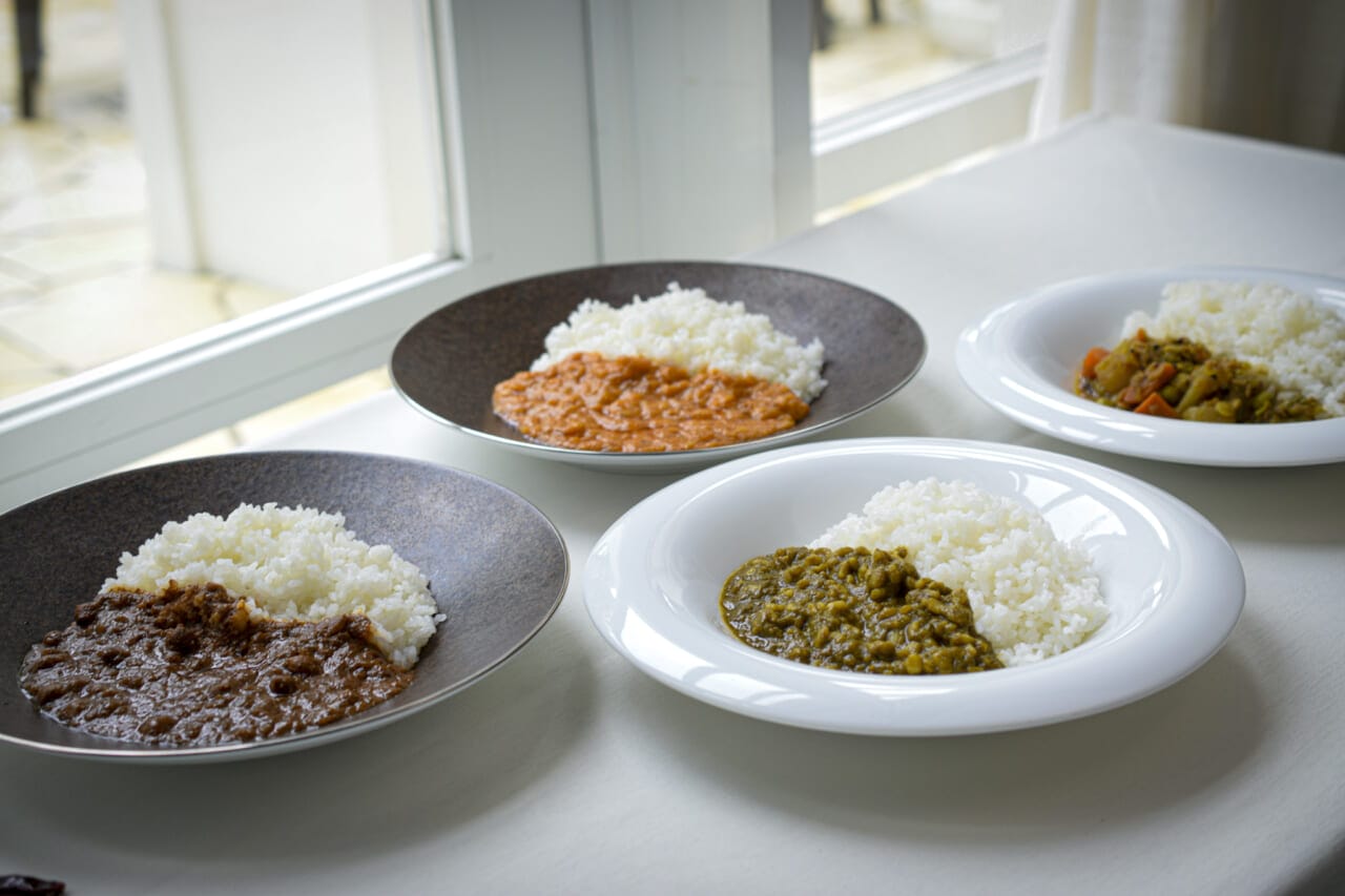 ｜スズキの本格インドカレー！「母親の味」レトルト4タイプが販売開始