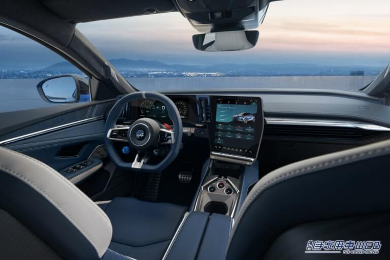 アルピーヌ A390 運転席|「スーツを着たレーシングカー」って何ぞや? 名車アルピーヌ A110の魂を宿す「A390」、驚異のトルクベクタリングで走りの未来を拓く