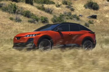 スバル、新型バッテリーEV「アンチャーテッド」世界初公開【北米では2026年からリリースを予定】