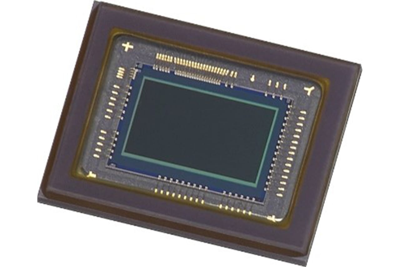 STARVIS技術を採用したイメージセンサー｜［7月10日発売］トップブランドの注目の最新作。「暗くてよく見えねぇわ…」という不満を解消した高性能モデルが登場！［コムテック ZDR-850R］