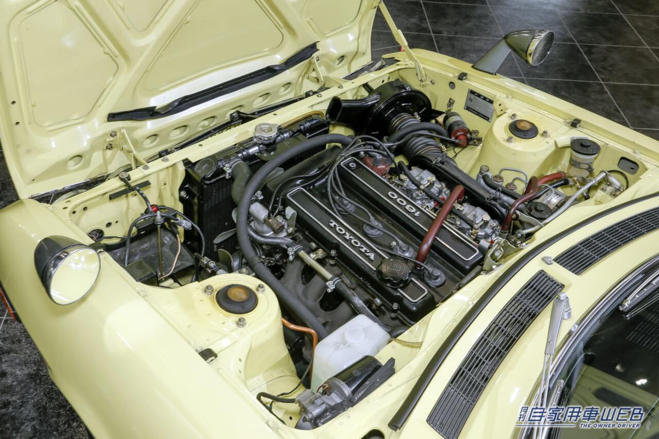 ｜欧米に「追い付け」精神から生まれた「ジェット機」モチーフのデザイン。それなのに愛称は、なぜか「ダルマ」に…【30年超えで愛され続けているトヨタ人気旧車を解説】