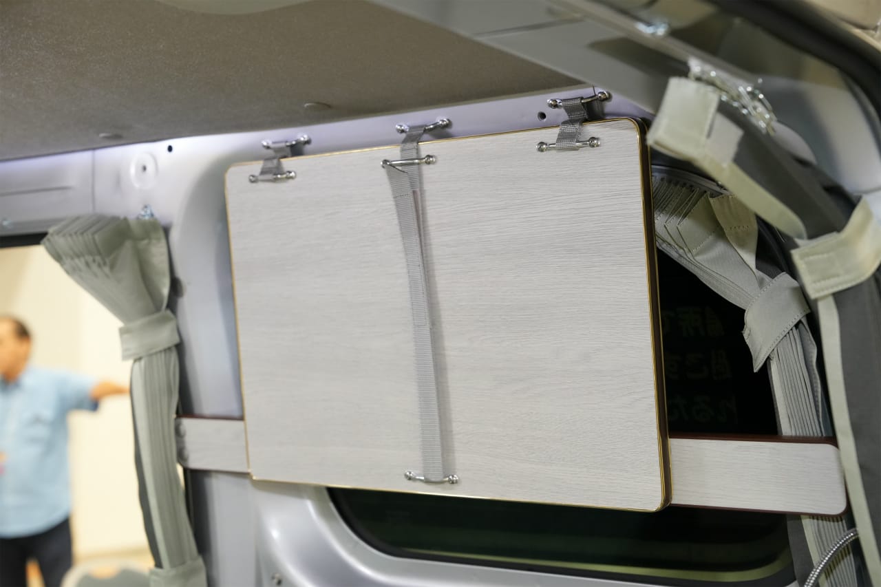 ｜女性ひとり旅に最適！「冷凍庫」「電子レンジ」完備のキャンパーが支持される理由。