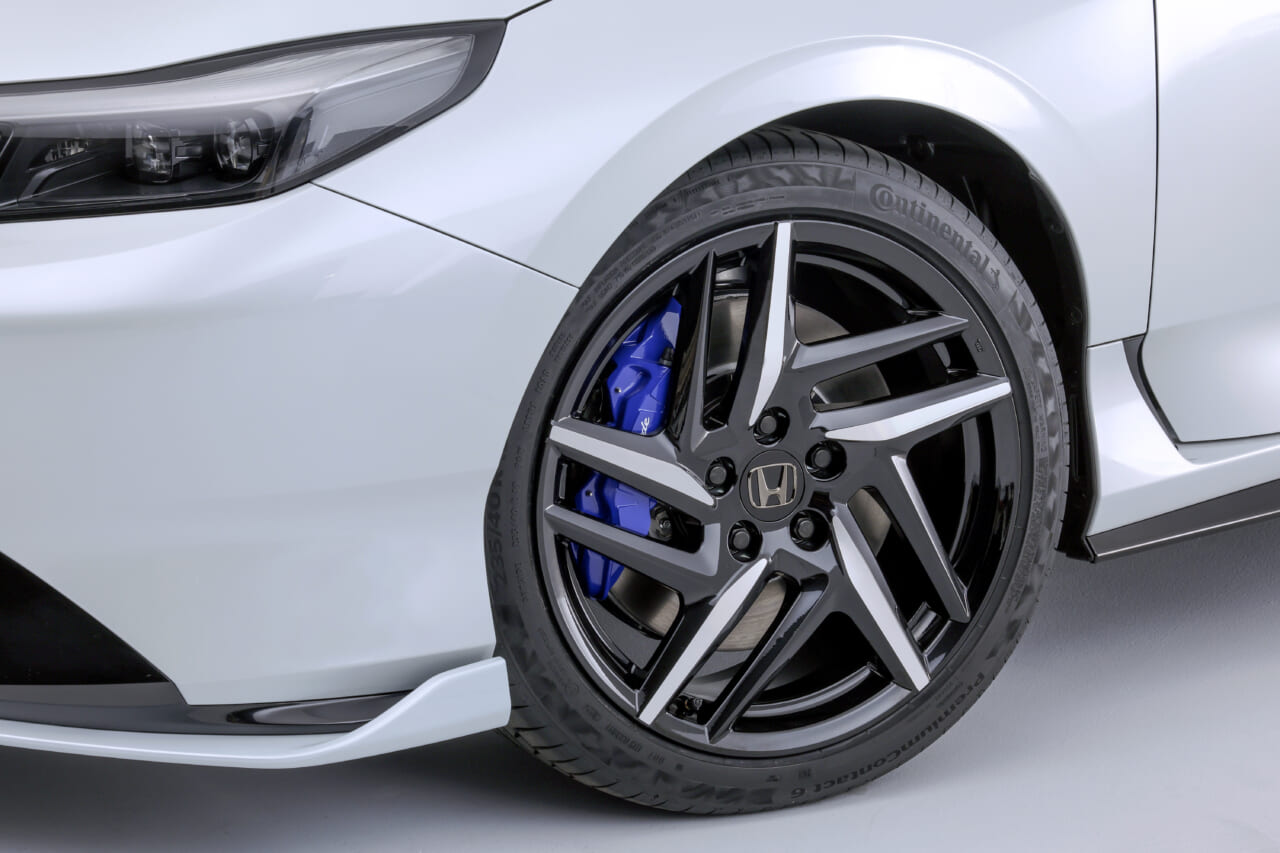 ｜ホンダアクセス、新型プレリュードの純正カスタムスタイルを披露【 アクセサリー先行情報サイトも開設】