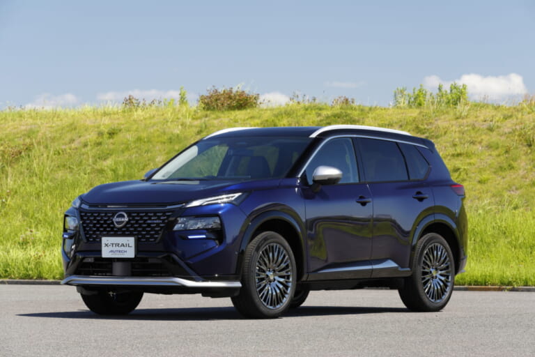 [メーカー名] [車両名]：[画像説明]｜日産 エクストレイル(2022/07-)の最新値引き＆納期情報〈いま新車で買えるクルマカタログ〉第2世代「e-POWER」と「e-4ORCE」で走り自慢に進化した日産の自信作