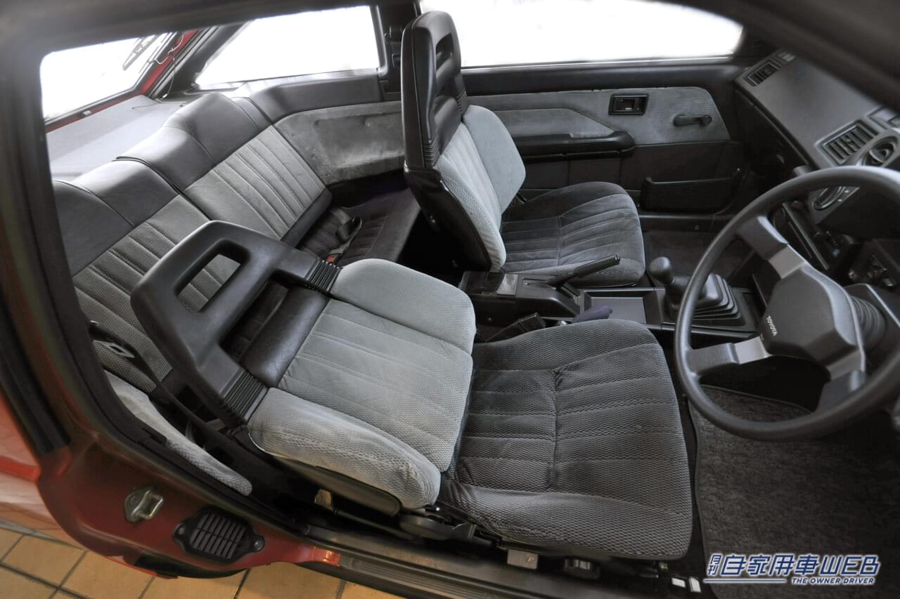 |ドリフトマシンとして重宝された軽量・コンパクトなFRスポーツ。アニメの影響で、今も絶大な人気を誇る「不朽の名車=ハチロク」