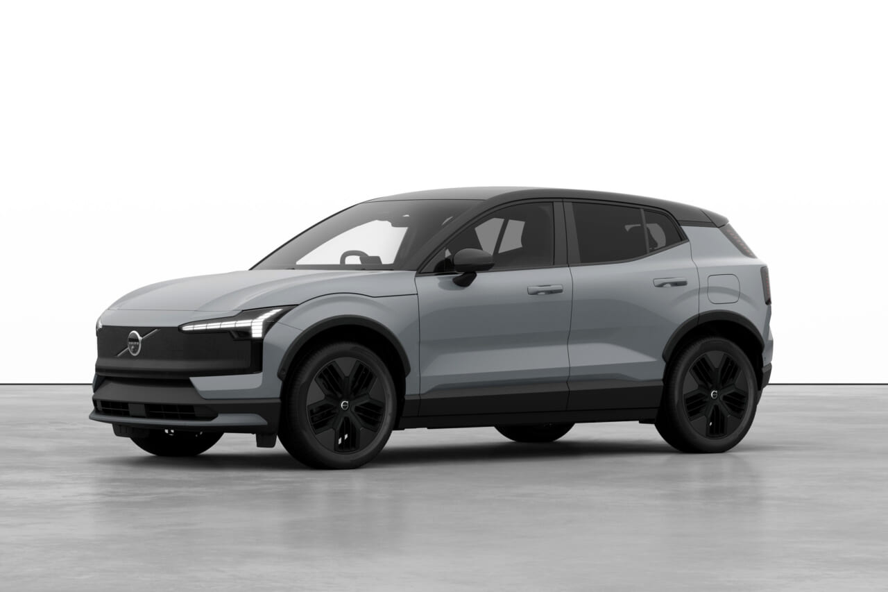 ボルボの電動SUV「EX30」にクロスカントリーモデルを追加