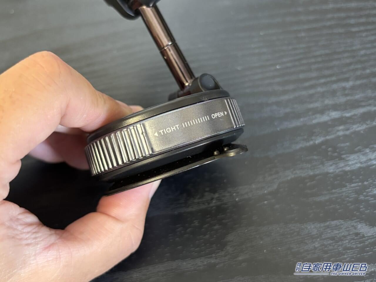 |「なんだこれ」「カチカチがクセになる」鬼バズったカーグッズを実際に購入「ガジェット好きにブッ刺さる」「そうやって使うのか」