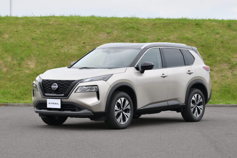 [メーカー名] [車両名]：[画像説明]｜日産 エクストレイル(2022/07-)の最新値引き＆納期情報〈いま新車で買えるクルマカタログ〉第2世代「e-POWER」と「e-4ORCE」で走り自慢に進化した日産の自信作